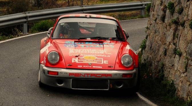 Lucio Da Zanche-Giulio Oberti (Piacenza Corse - Porsche Carrera # 6)