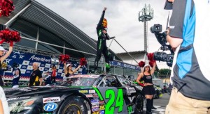 nascar_1204