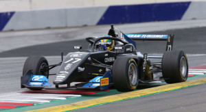 Igor Fraga (DR Formula,F3 Tatuus 318 A.R. #17)