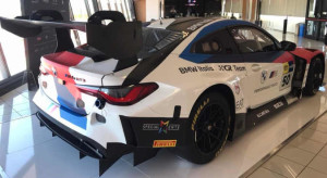 bmwm4_1504