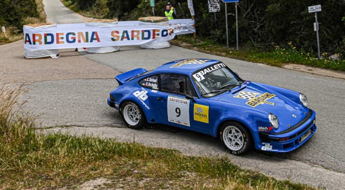 DE BELLIS Riccardo-SORIANI Christian, Porsche 911 #9