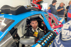 nascar_2208